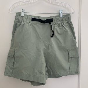 Hiking shorts, sage green